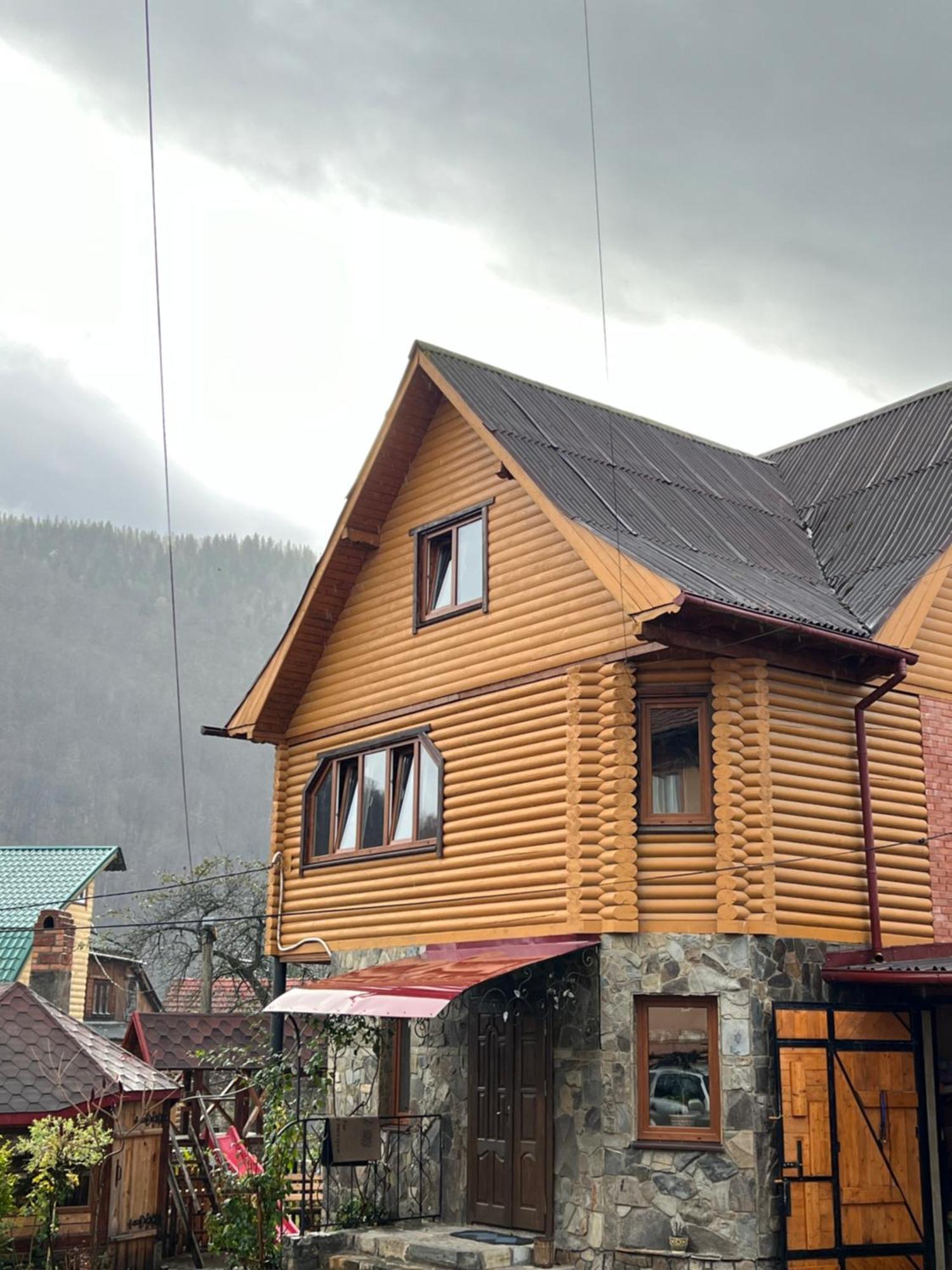 Country house U Romana Yaremche